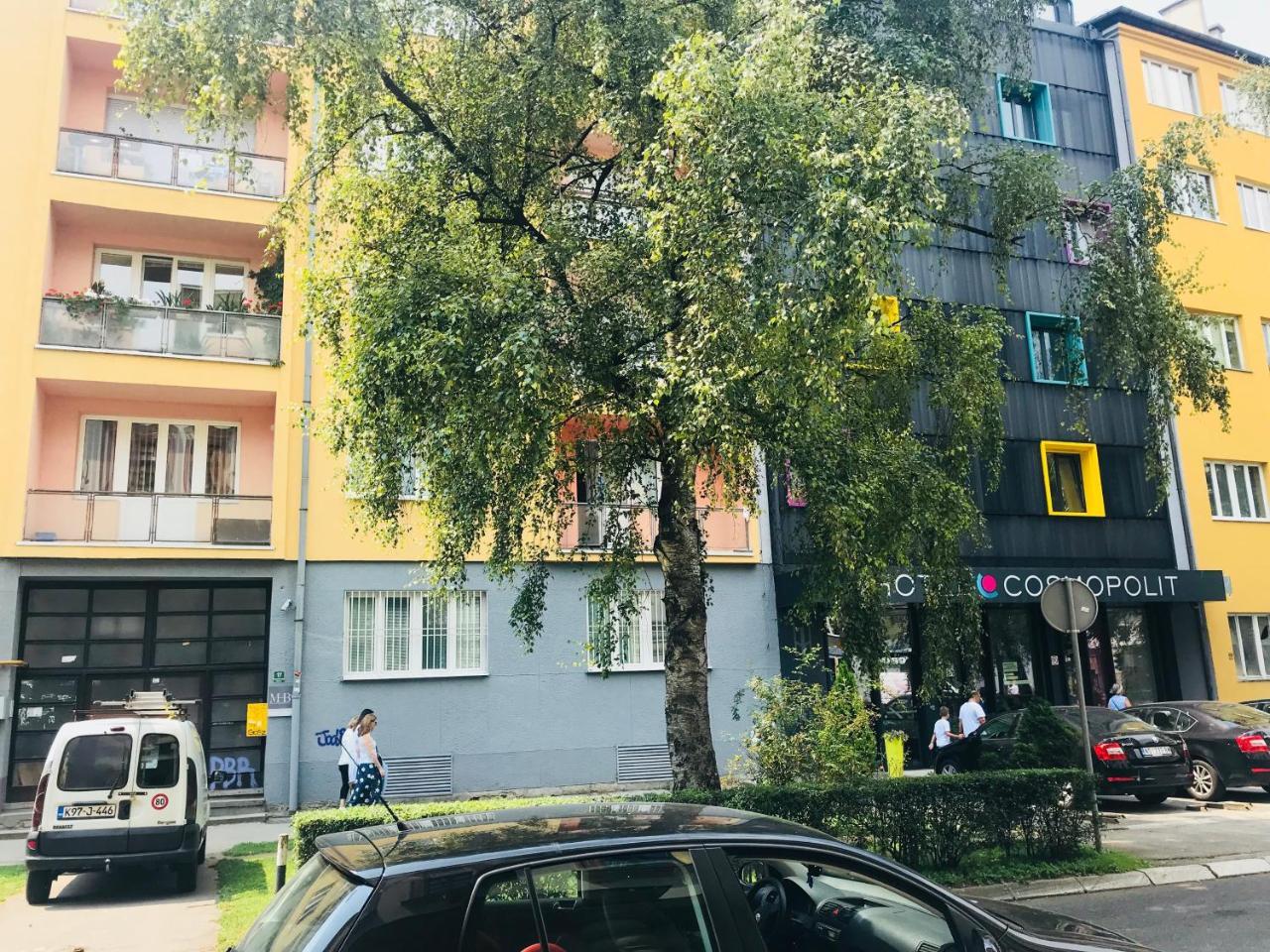 Colors Apartment Sarajevo Ngoại thất bức ảnh